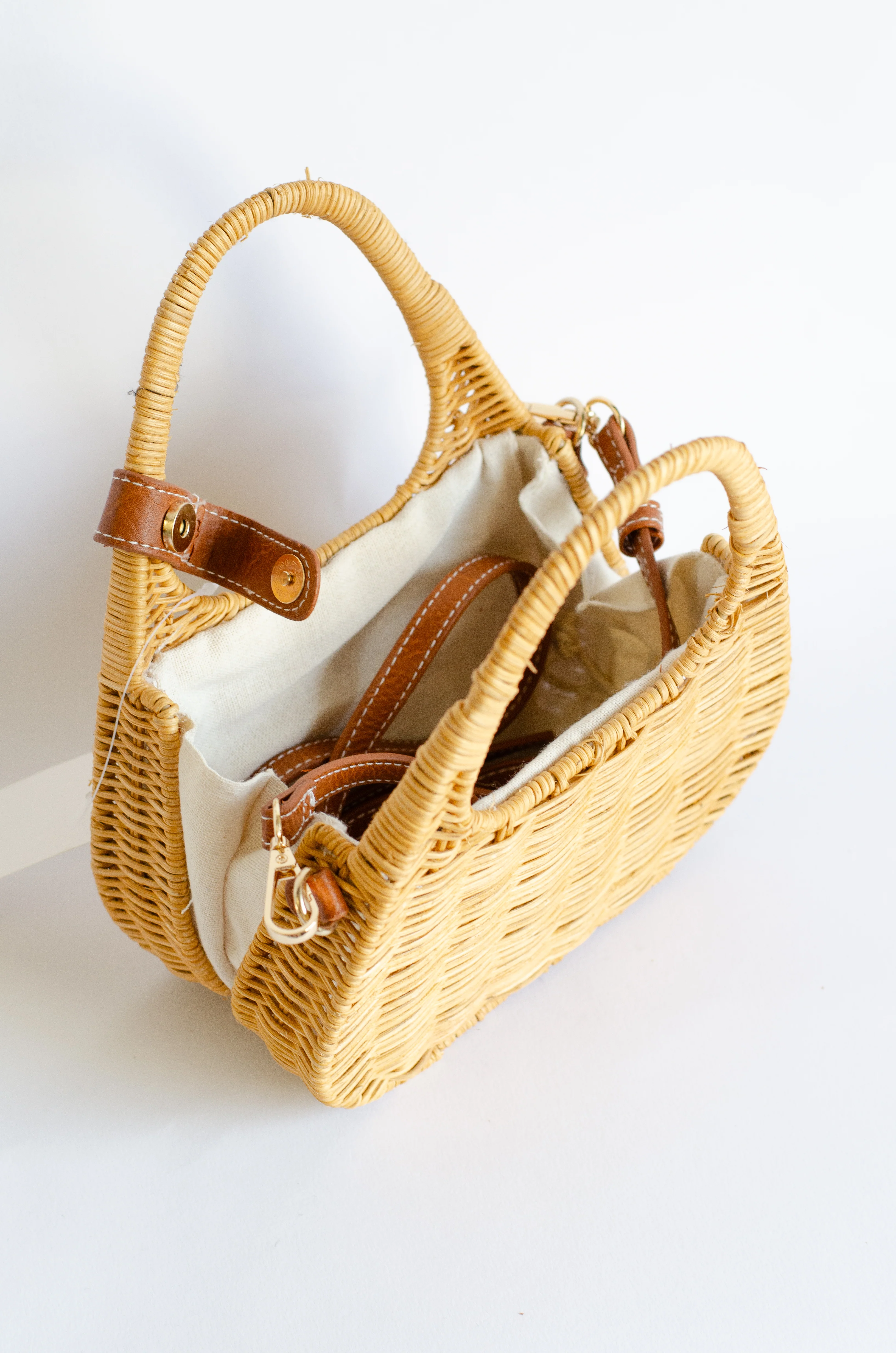 Fiji Rattan Bag - Image 3