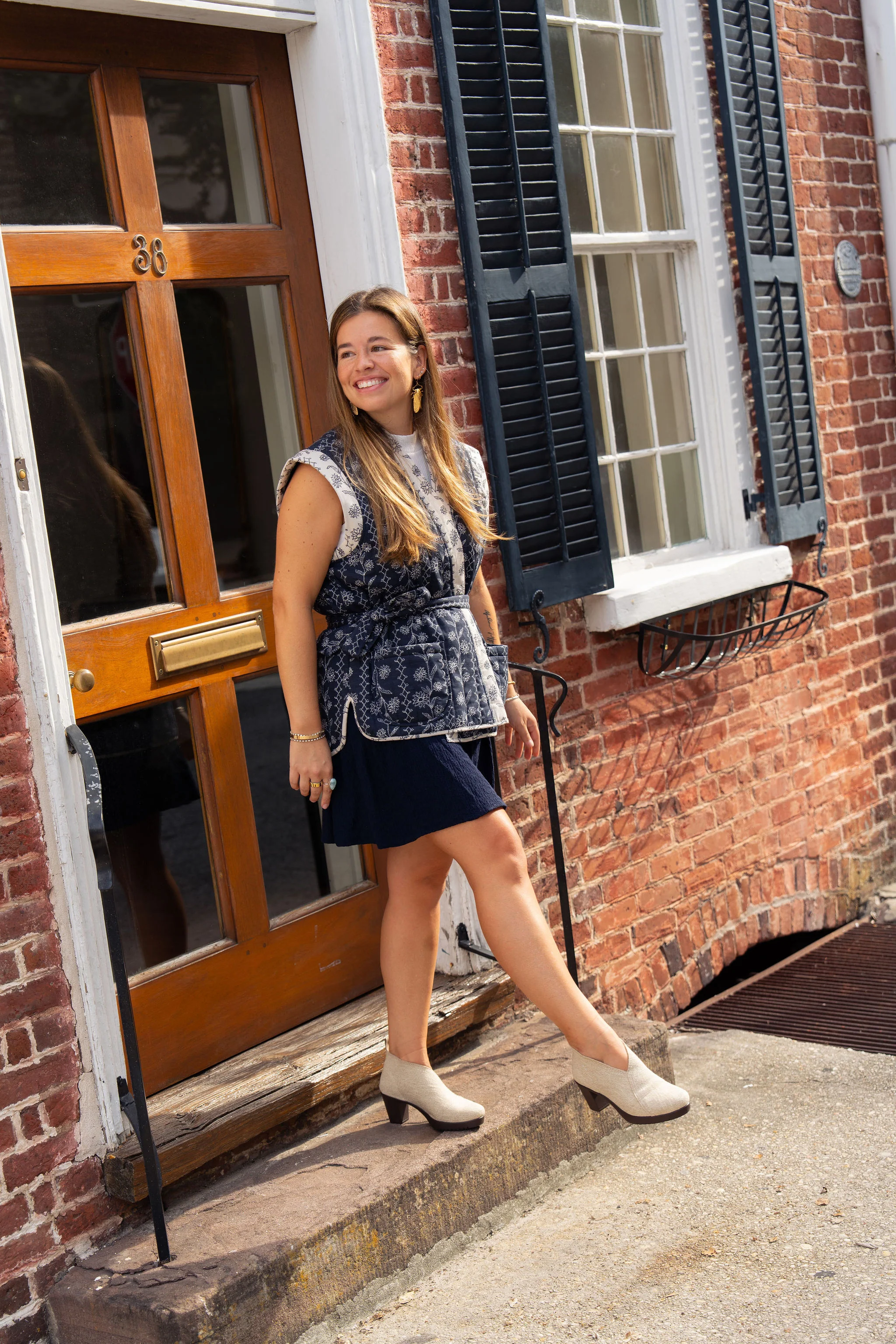 Jill V-Cut Block Heel Bootie - Image 14