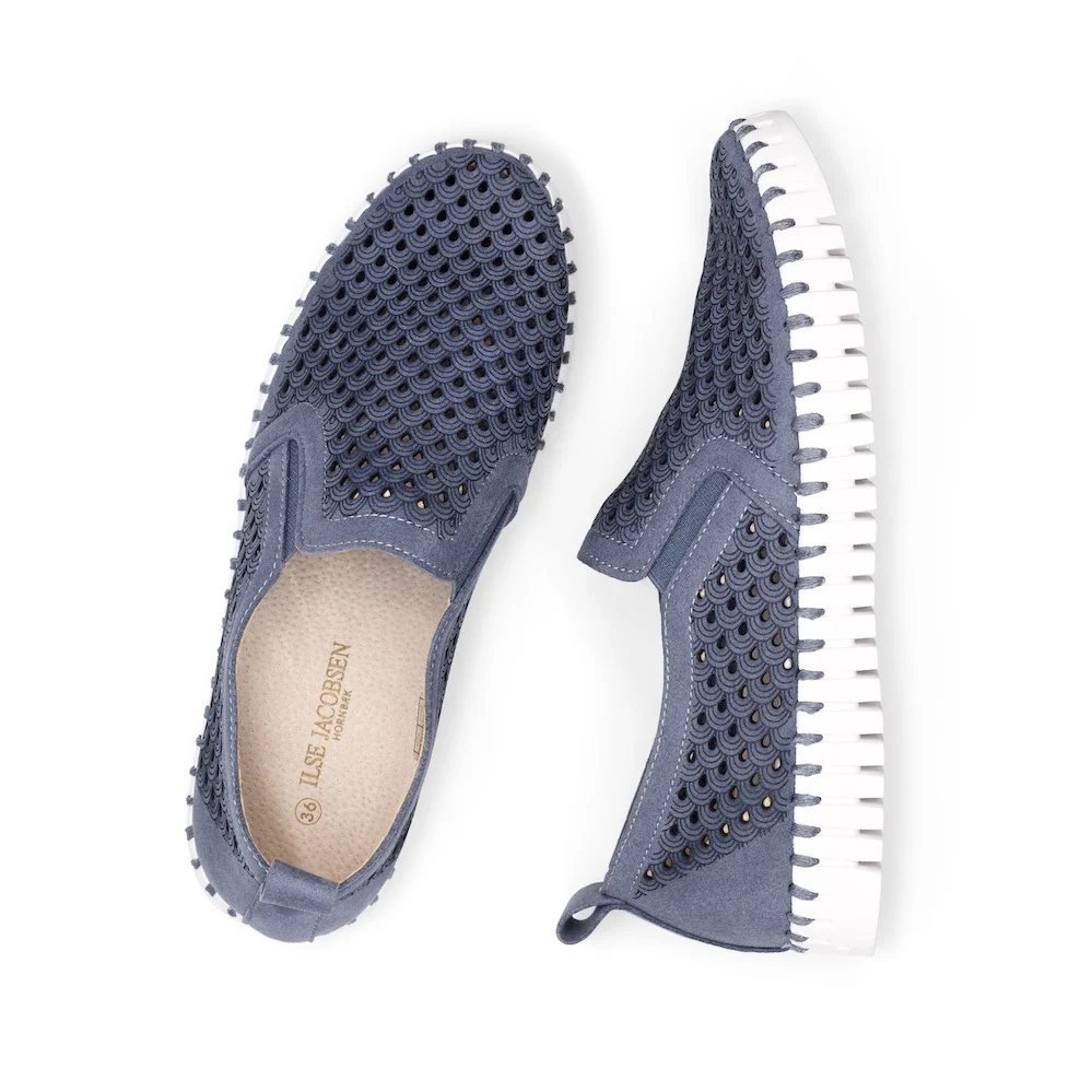 Sneaker Tulip by Ilse Jacobsen - Image 9